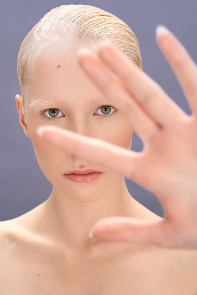https://essencaclinic.com/wp-content/uploads/2024/12/Women-Hair-Transplant3-min.jpg